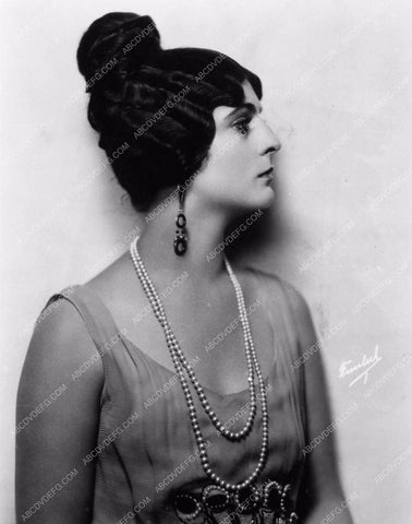 Priscilla Dean profile portrait 1864-18