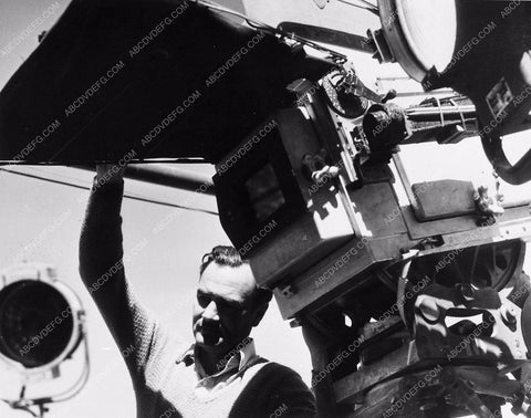 unidentified MGM camerman and studio equipment 1875-29