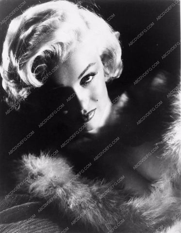 Marilyn Monroe glamorous portrait 1875-32