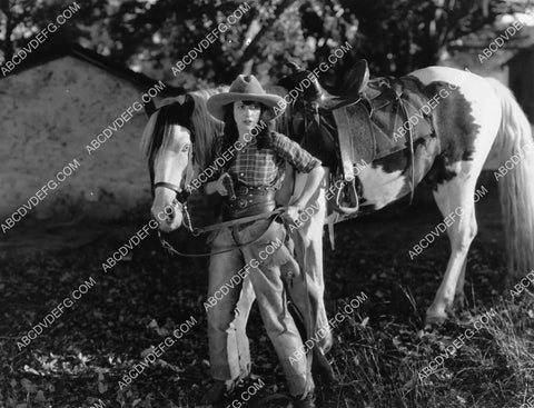 cowgirl Mabel Normand and her horse silent film Pinto 1939-04