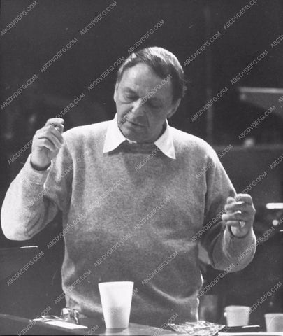 Frank Sinatra candid in the recording studio 1970-15