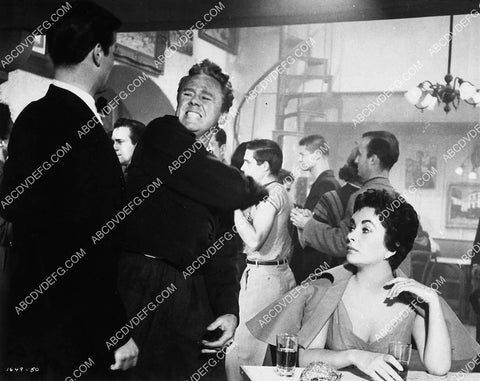 Van Johnson Elizabeth Taylor film The Last Time I Saw Paris 1974-11