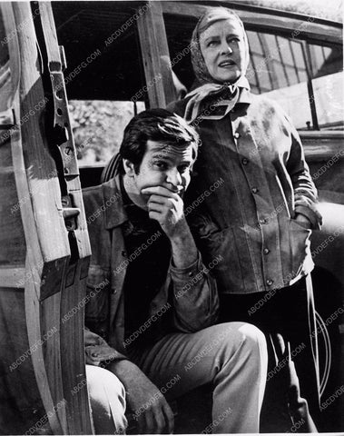 Fred MacMurray Claudette Colbert Robert Young hit the road 1980-33