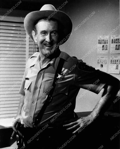 Doodles Weaver is the sheriff unknown production 1983-10