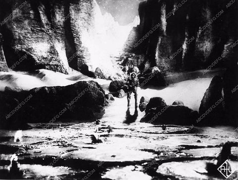 classic German silent film Woman in the Moon Frau Im Mond 2009-17