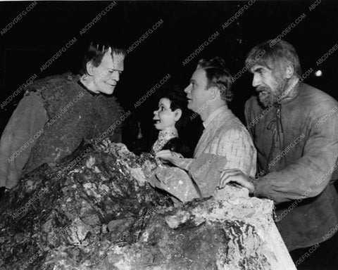 Edger Bergen Charlie McCarthy visit Boris Karloff Bela Lugosi behind scenes 2034-14