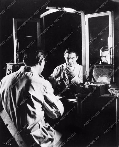 Bela Lugosi candid 2043-04