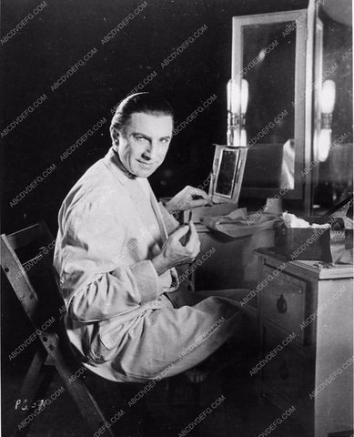 Bela Lugosi candid 2043-05