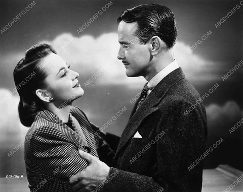 Olivia de Havilland Lew Ayres film noir The Dark Mirror 2071a-02