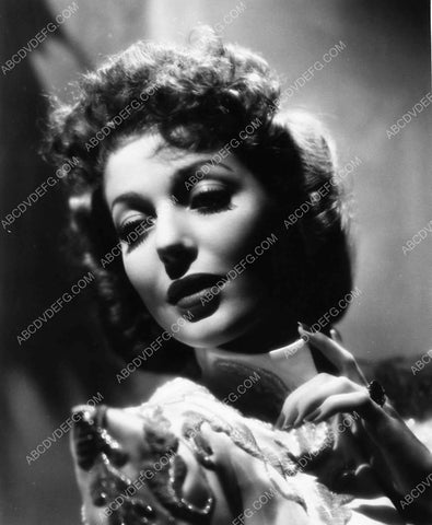 Loretta Young portrait 2071a-32