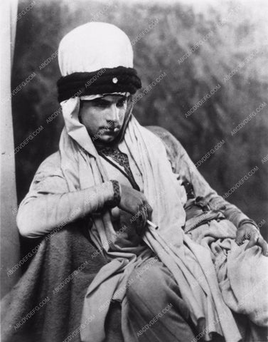 Bela Lugosi in turban and Arab outfit (silent film) 2084-21
