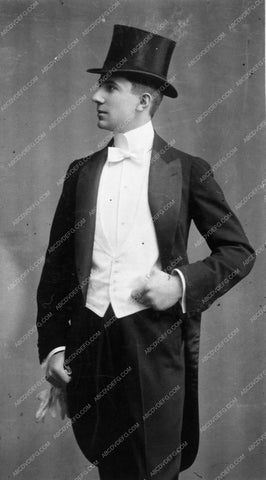 Bela Lugosi portrait foreign in tails and hat circa 1913 2085-27