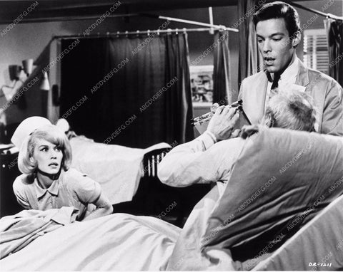 Dorothy Provine Richard Chamberlain 2105-08