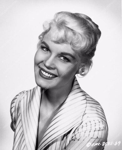 Dorothy Provine 2105-12
