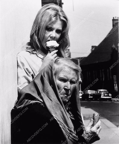 Hayley Mills and old lady eat ice cream cones film The Family Way 2106-08