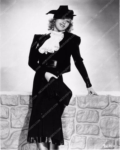 Joan Blondell portrait 2110-18