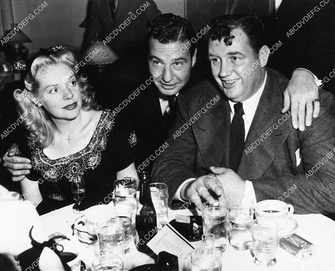 candid at dinner Alice Faye Phil Harris Andy Devine at the Cloves Club 2120-16