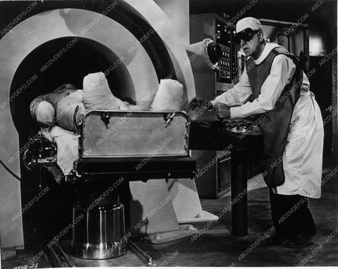 Boris Karloff horror film Frankenstein 1970 2158-09