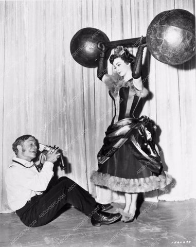 Joe E. Brown Kathryn Grayson behind the scenes Showboat 2177-19