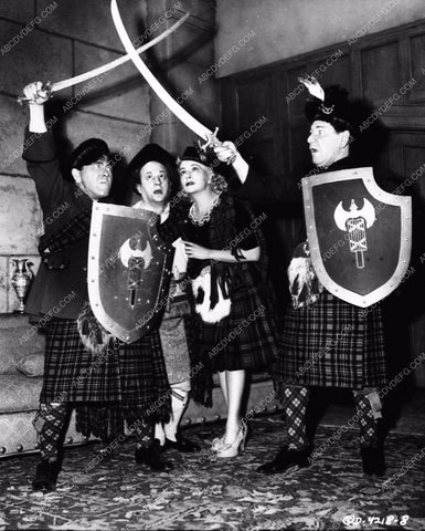3 Stooges Moe Larry Shemp Christine McIntyre in kilts fighting bad guys 2192-17