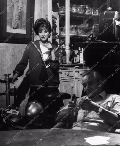 great behind the scenes Barbra Streisand director William Wyler Funny Girl 2229-29