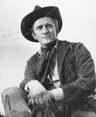 Kirk Douglas poses for a western portrait 2245-31