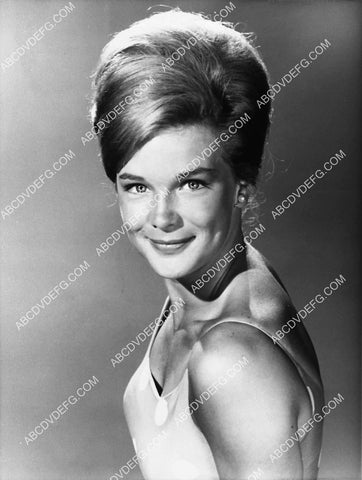 Linda Evans portrait 2250-25