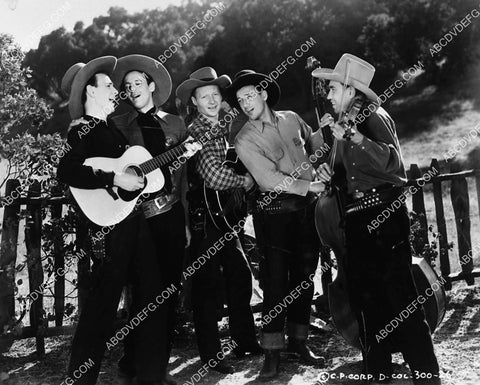 The Sons of the Pioneers film Outlaws of the Prairie 2275-14