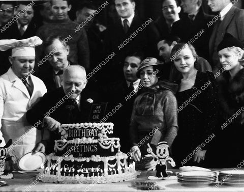 Carl Laemmle gets birthday cake from sister Carla and Universal employees 2275-27