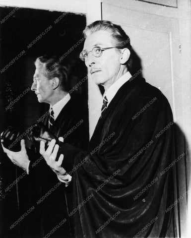 Peter Cushing unidentified scene 2298-30