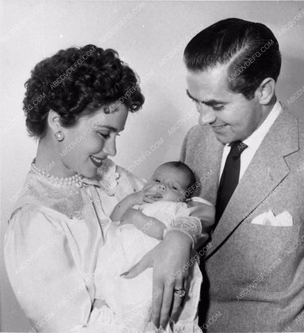 candid Tyrone Power wife and child 2328-13