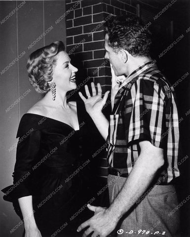 director Nicholas Rey Gloria Grahame behind scenes Columbia Studios 2339-34