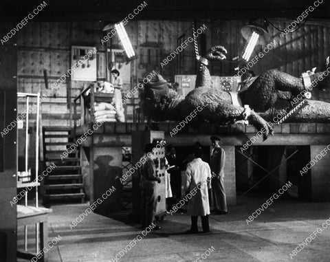 monster sequence in laboratory film 20 Million Miles to Earth 2343-16
