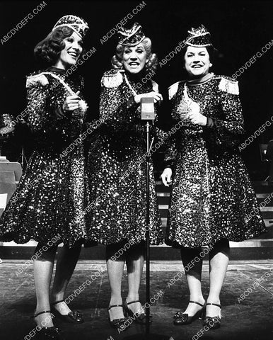 Janie Sell Patti & Maxine Andrews Sisters live stage play Over Here 2343-35
