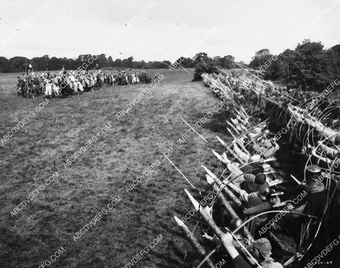 army lets the arrows fly battle sequence film Knights of the Round Table 2379-15