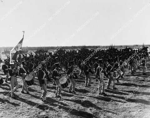 troops marching through the desert film The Last Command 2380-34