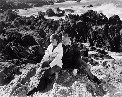 Janet Gaynor Robert Taylor at the beach film Small Town Girl 2540-10