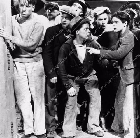 Frankie Darro and cast from Wild Boys of the Road 2646-15