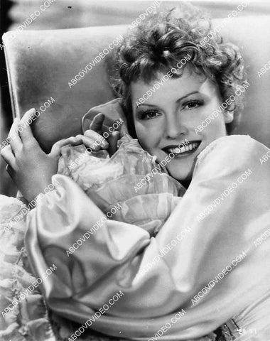 great Beverly Roberts portrait 2704-3