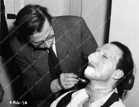 candid photo Christopher Lee makeup behind the scenes Hammer Horror 2706-21