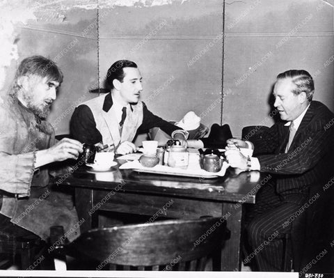 Son of Frankenstein behind the scenes Boris Karloff, Bela Lugosi, Basil Rathbone 2707-09