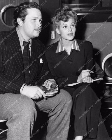 candid Hollywood Orson Welles Rita Hayworth discussing project 2715-10