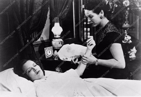 Gale Sondergaard Brenda Joyce horror film Spider Woman Strikes Back 2715-16