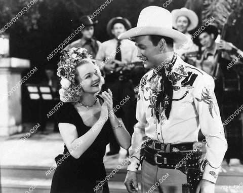 Dale Evans Roy Rogers film Roll on Texas Moon 2721-13