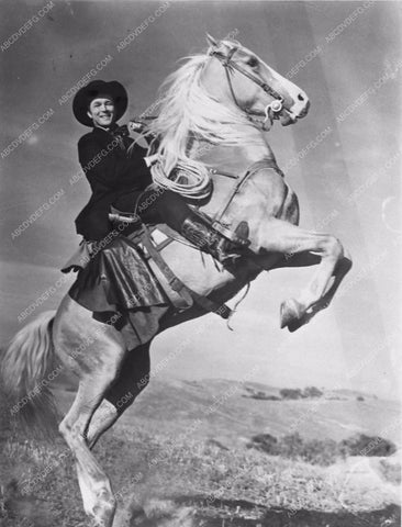 Roy Rogers and Trigger in classic western pose 2749-27