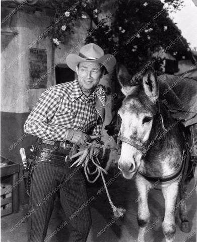 Roy Rogers and his pack mule 2749-28
