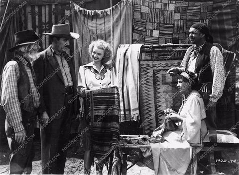 Dale Evans Gabby Hayes film Along the Navajo Trail 2751-27