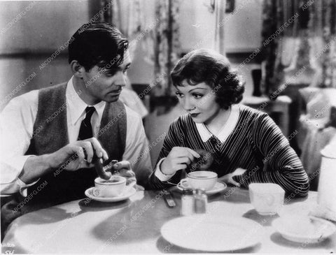 Clark Gable Claudette Colbert film It Happened One Night 2766-24