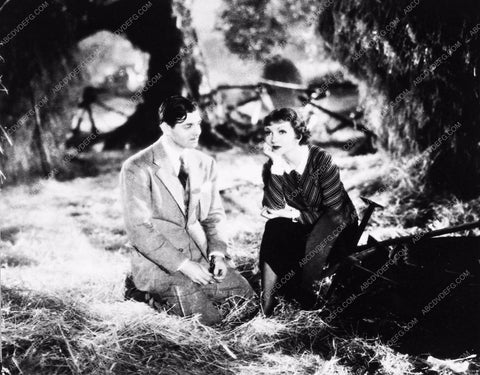 Clark Gable Claudette Colbert film It Happened One Night 2766-31