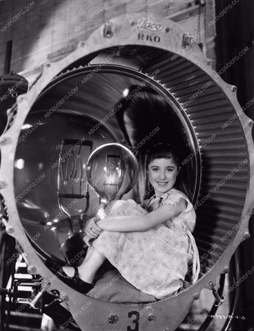 Edith Fellows behind the scenes RKO Studios cleeg light 2816-17